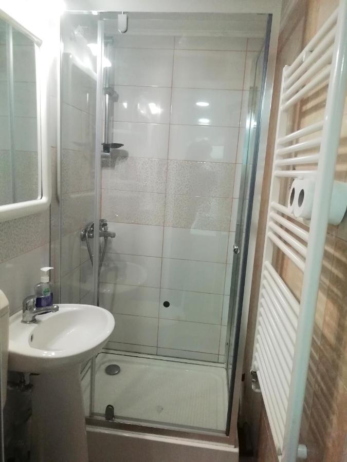 Studio Moliere Lägenhet Braşov Exteriör bild